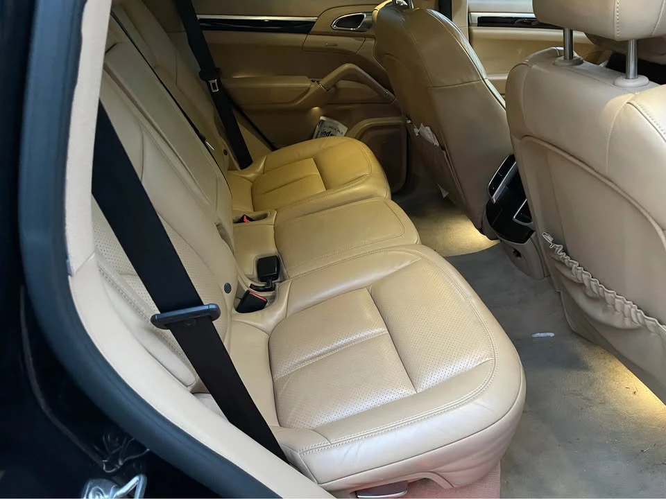 2016 Porsche 958 Cayenne - Image 9 of 9