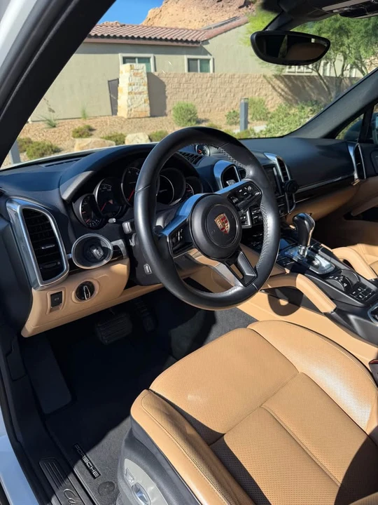 2016 Porsche 958 Cayenne - Image 6 of 16