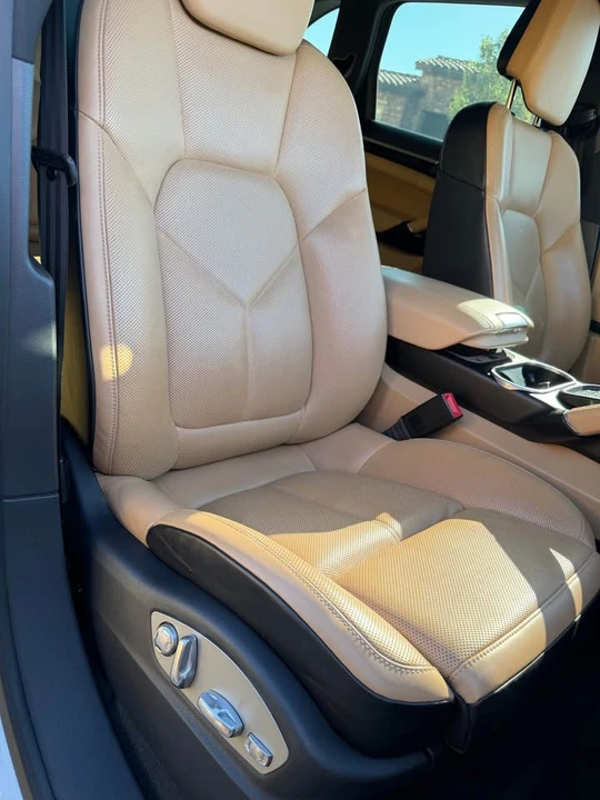 2016 Porsche 958 Cayenne - Image 3 of 16