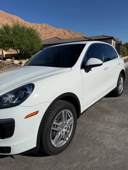 2016 Porsche 958 Cayenne - Image 14 of 16