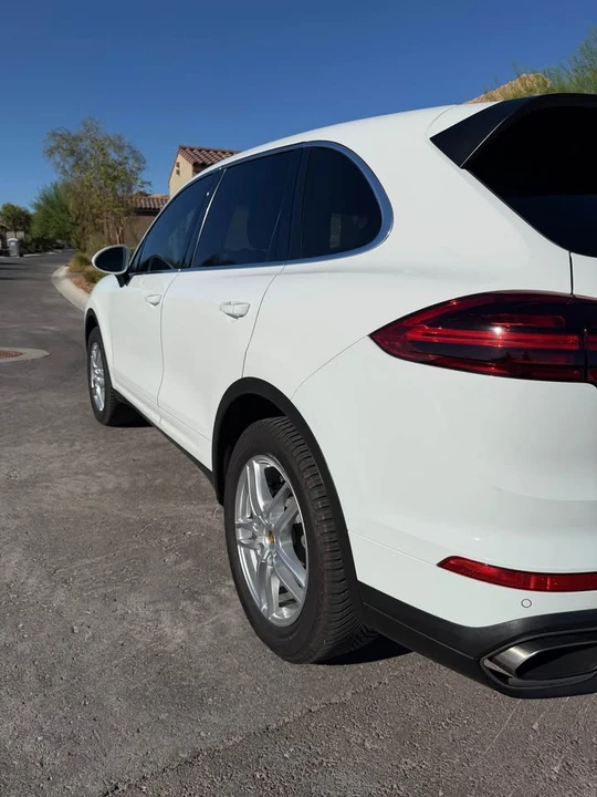 2016 Porsche 958 Cayenne - Image 16 of 16