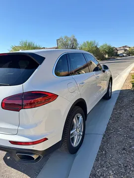2016 Porsche Cayenne Platinum Edition Sport Utility 4D