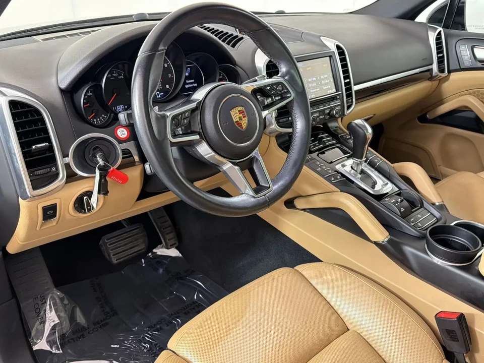 2016 Porsche 958 Cayenne - Image 4 of 5