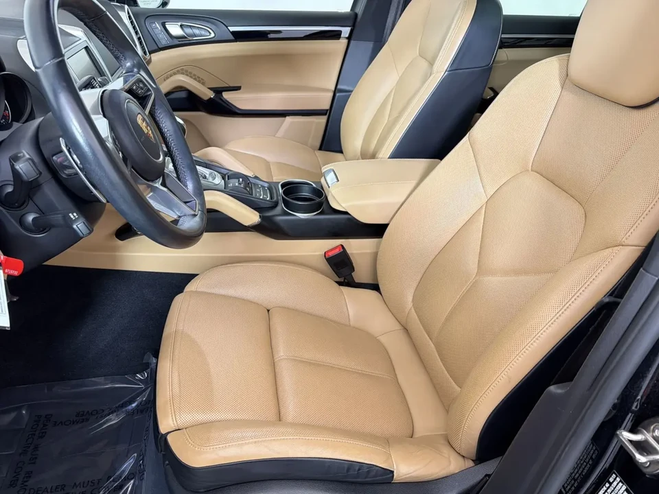 2016 Porsche 958 Cayenne - Image 5 of 5