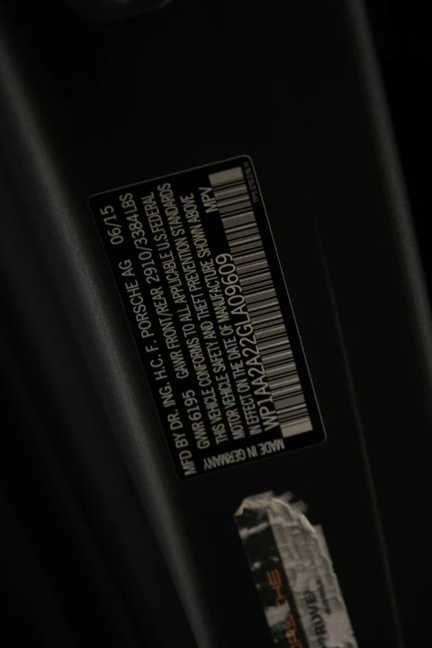 2016 Porsche - Image 24 of 31