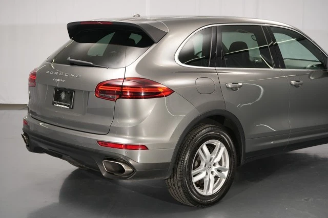 2016 Porsche - Image 11 of 31