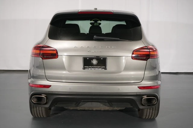 2016 Porsche - Image 14 of 31