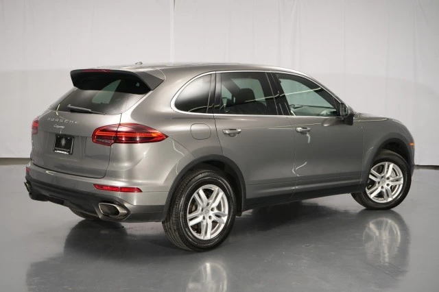 2016 Porsche - Image 10 of 31
