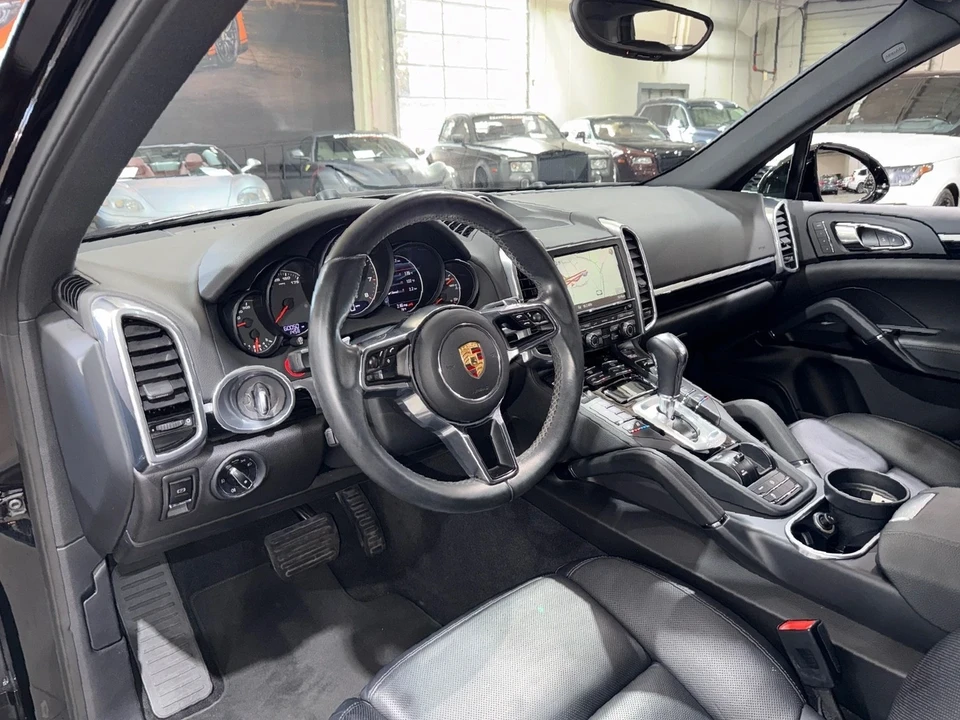 2016 Porsche 958 Cayenne - Image 7 of 12