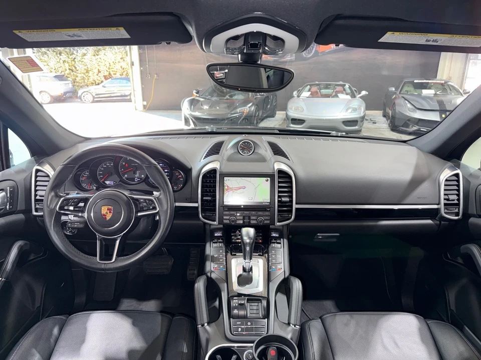 2016 Porsche 958 Cayenne - Image 8 of 12