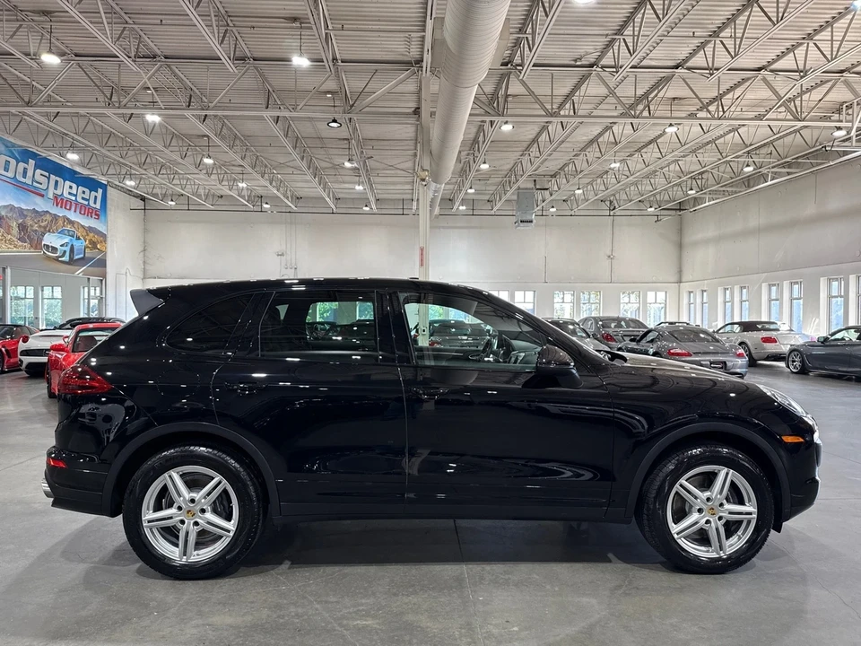 2016 Porsche 958 Cayenne - Image 5 of 12