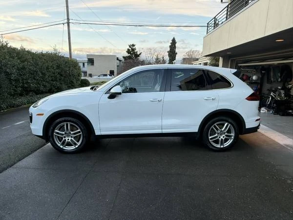 2016 Porsche 958 Cayenne - Image 4 of 10