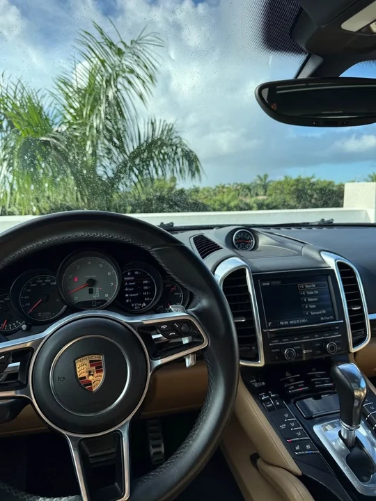 2016 Porsche 958 Cayenne S - Image 12 of 17