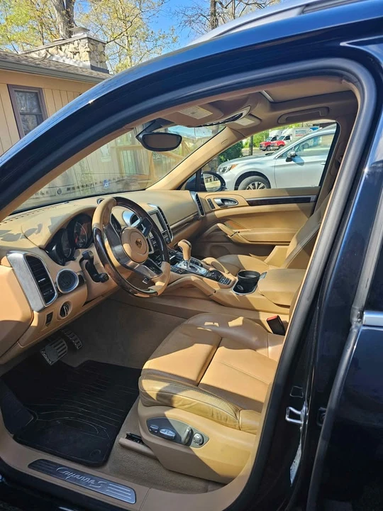 2016 Porsche 958 Cayenne S - Image 5 of 10