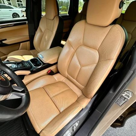 2016 Porsche 958 Cayenne S - Image 5 of 18
