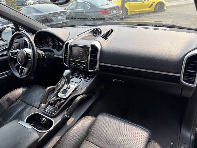 2016 Porsche 958 Cayenne S - Image 18 of 19