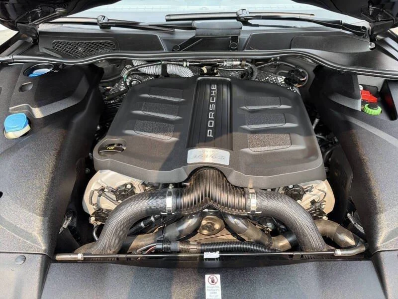 2016 Porsche 958 Cayenne S - Image 13 of 19