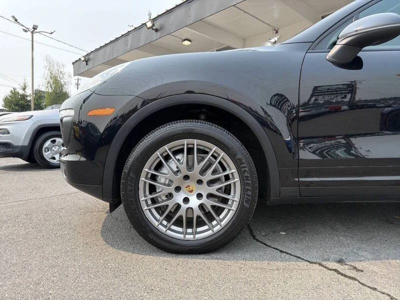 2016 Porsche 958 Cayenne S - Image 2 of 19