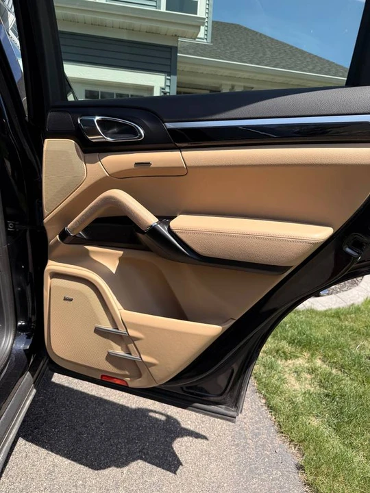 2016 Porsche 958 Cayenne S - Image 22 of 24