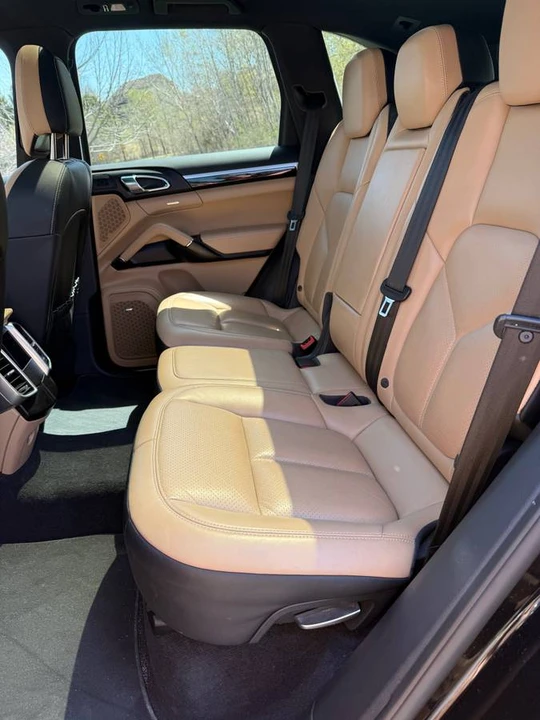 2016 Porsche 958 Cayenne S - Image 15 of 24