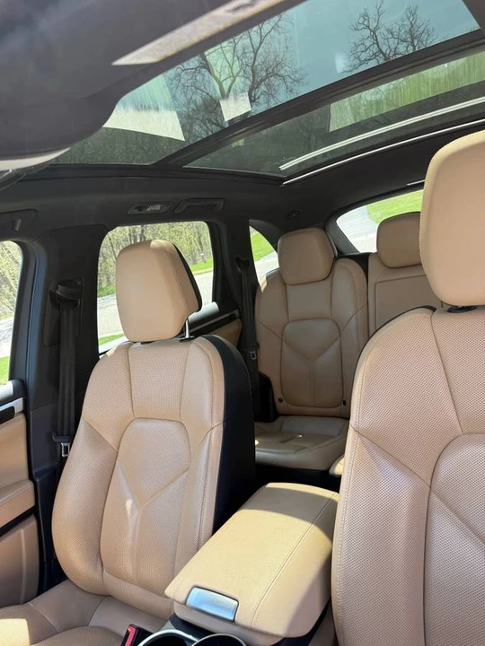 2016 Porsche 958 Cayenne S - Image 19 of 24