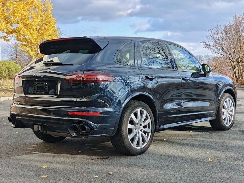 2016 Porsche 958 Cayenne S - Image 2 of 18