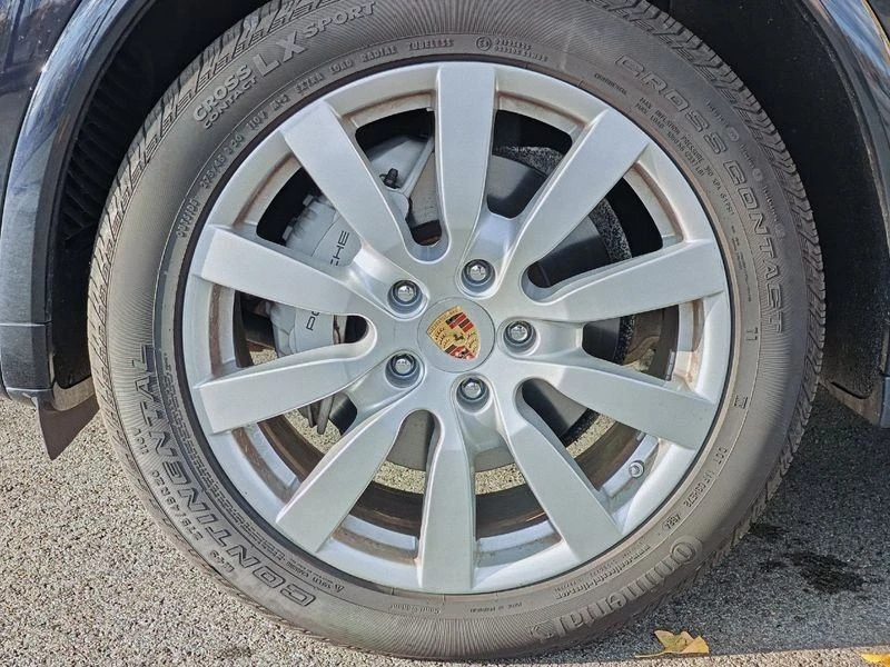2016 Porsche 958 Cayenne S - Image 11 of 18