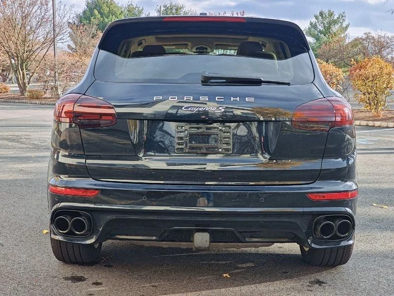 2016 Porsche 958 Cayenne S - Image 3 of 18
