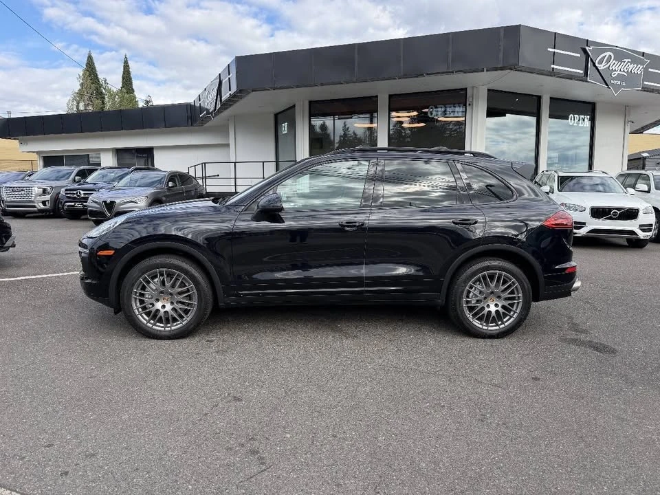 2016 Porsche 958 Cayenne S - Image 2 of 8