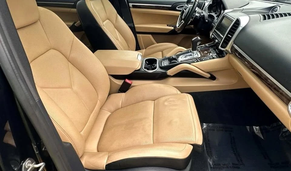 2016 Porsche 958 Cayenne S - Image 8 of 17