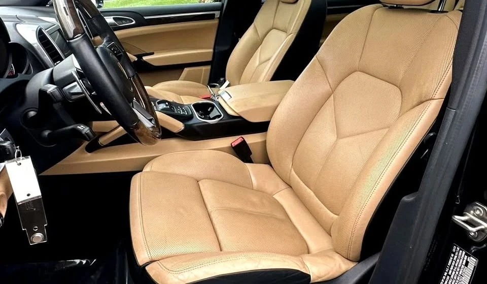 2016 Porsche 958 Cayenne S - Image 12 of 17