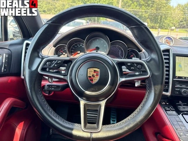 2016 Porsche 958 Cayenne S - Image 14 of 20