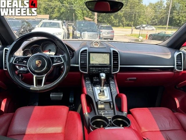 2016 Porsche 958 Cayenne S - Image 12 of 20