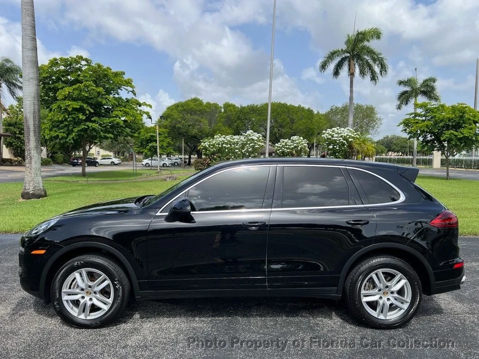 2016 Porsche 958 Cayenne S - Image 5 of 12