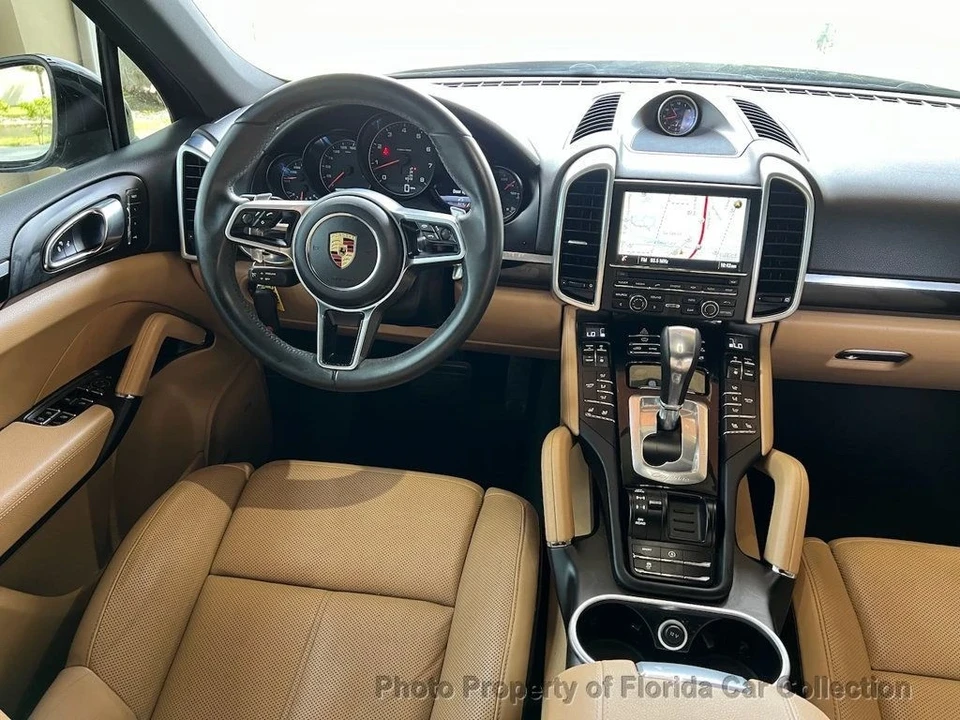 2016 Porsche 958 Cayenne S - Image 11 of 12