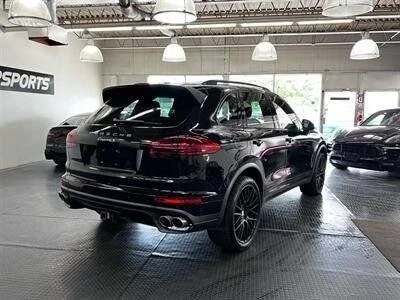 2016 Porsche 958 Cayenne S - Image 9 of 20