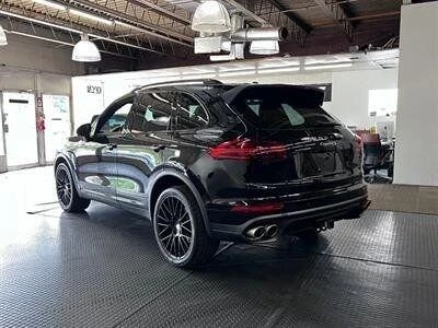 2016 Porsche 958 Cayenne S - Image 7 of 20