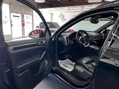 2016 Porsche 958 Cayenne S - Image 12 of 20