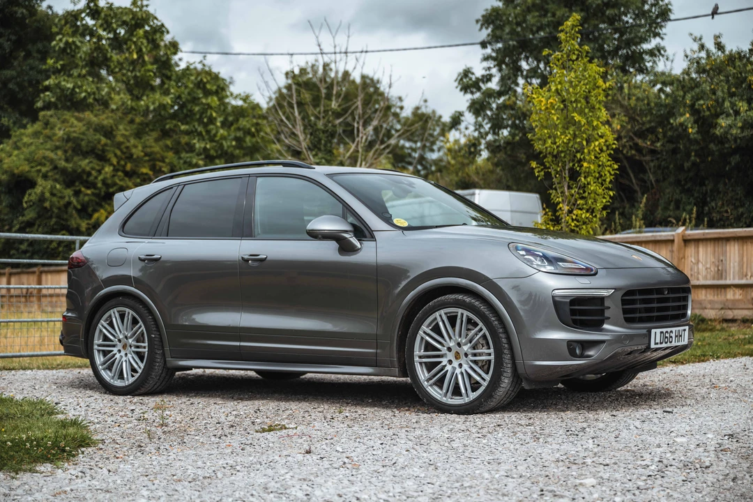 2016 Porsche 958 Cayenne Diesel - Image 16 of 31