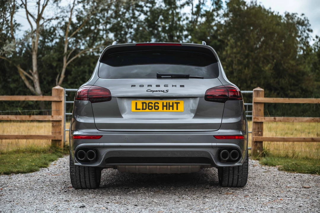 2016 Porsche 958 Cayenne Diesel - Image 10 of 31