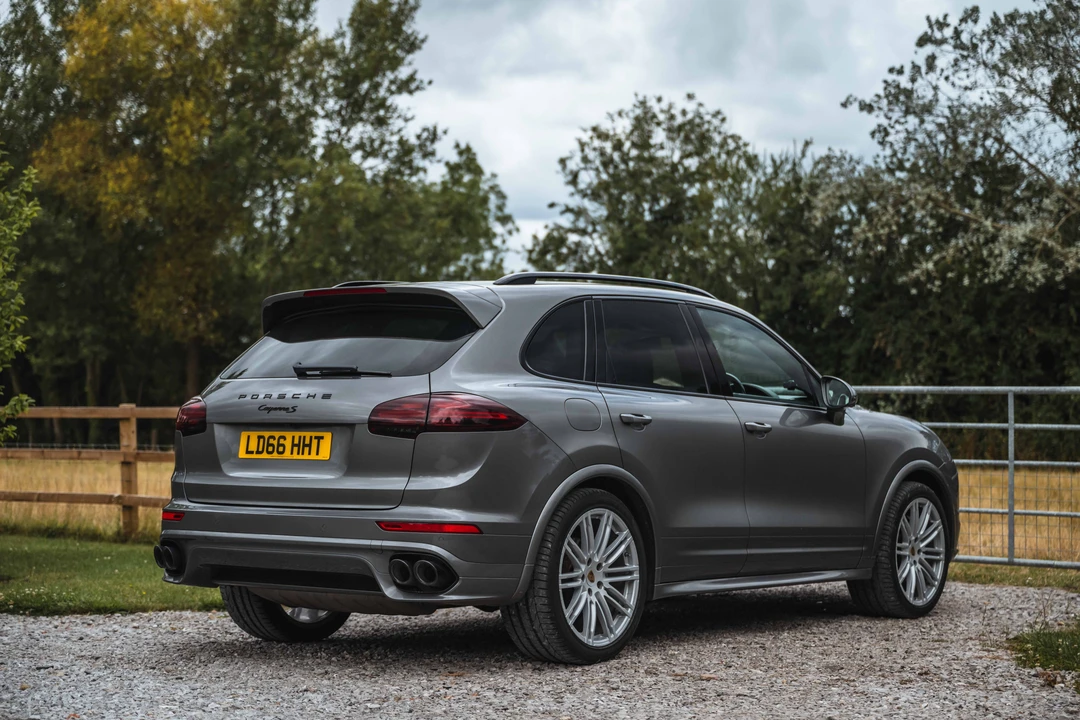 2016 Porsche 958 Cayenne Diesel - Image 12 of 31