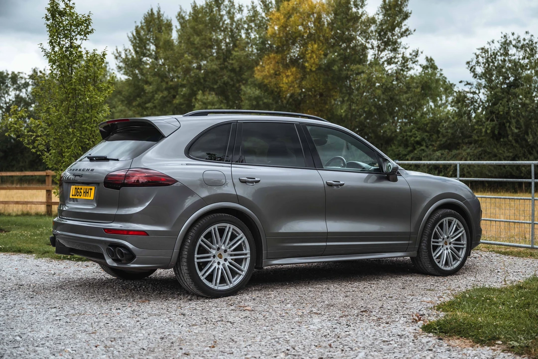 2016 Porsche 958 Cayenne Diesel - Image 13 of 31