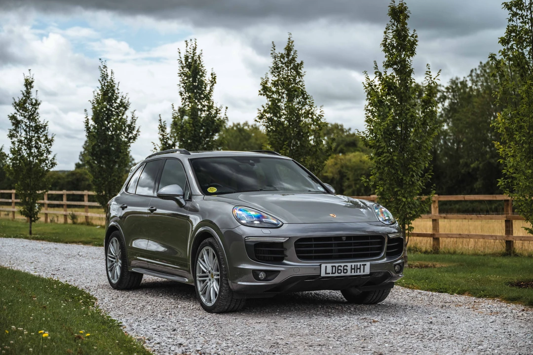 2016 Porsche 958 Cayenne Diesel - Image 18 of 31