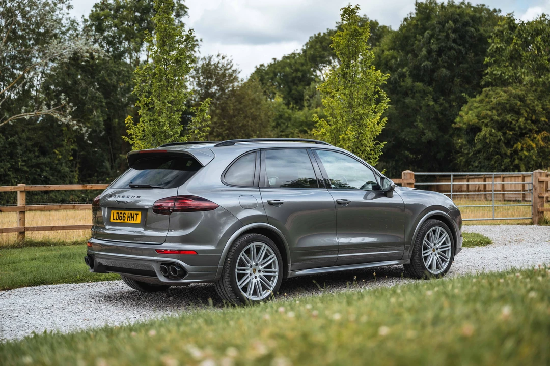 2016 Porsche 958 Cayenne Diesel - Image 27 of 31