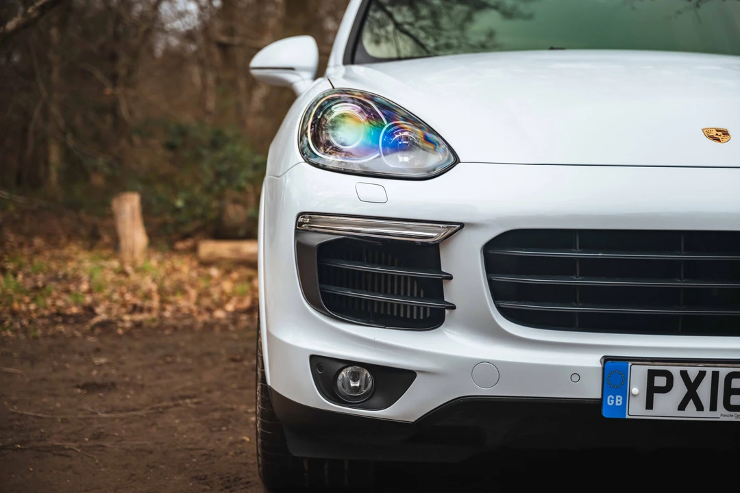 2016 Porsche 958 Cayenne Diesel - Image 14 of 31