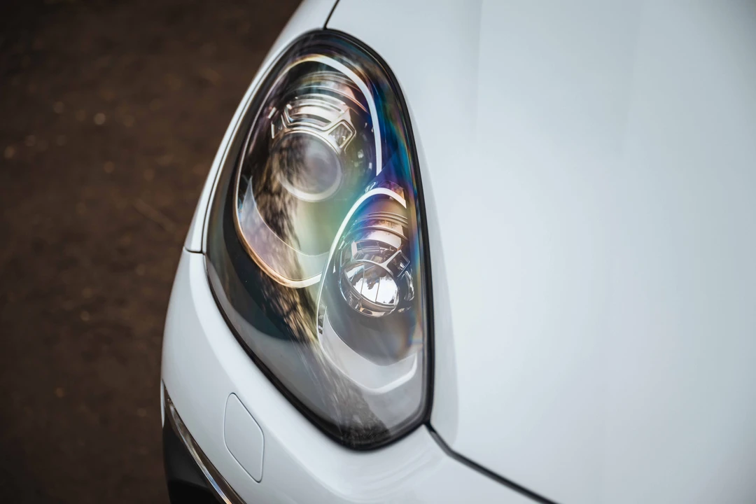 2016 Porsche 958 Cayenne Diesel - Image 17 of 31