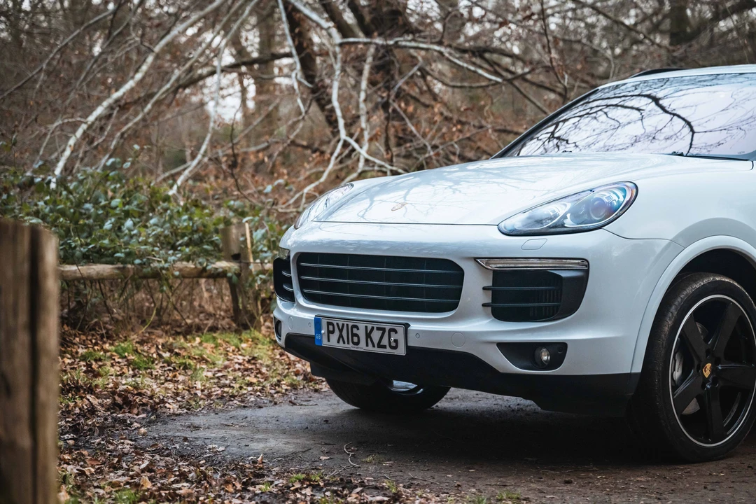 2016 Porsche 958 Cayenne Diesel - Image 13 of 31
