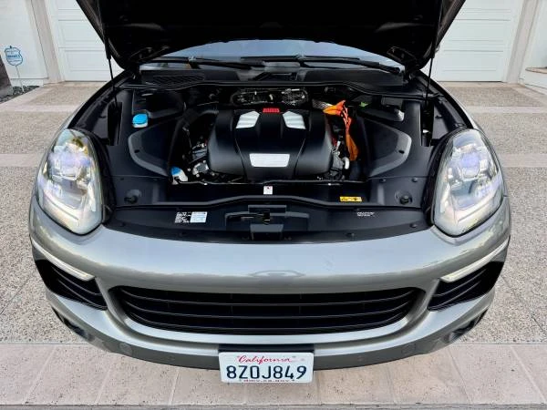 2016 Porsche 958 Cayenne - Image 10 of 21
