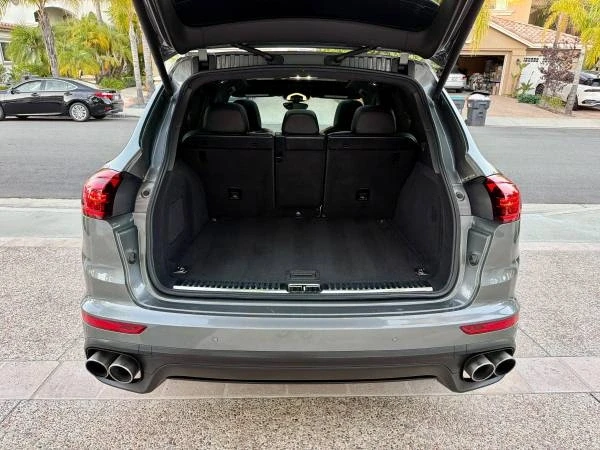 2016 Porsche 958 Cayenne S - Image 9 of 21