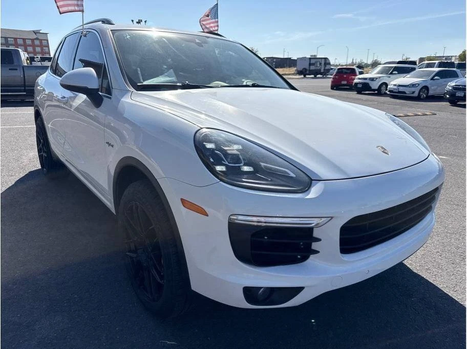 2016 Porsche 958 Cayenne - Image 4 of 17